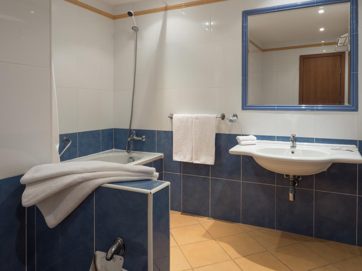 Family Park Hotel Kyoshkove Шумен Экстерьер фото